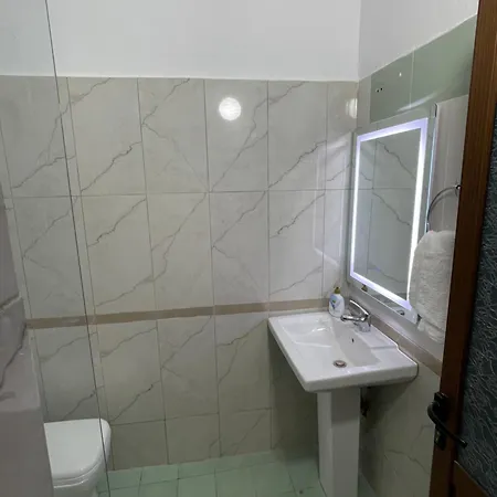 Berati Hotel *